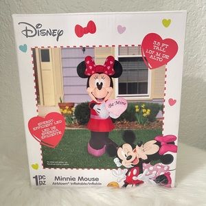[NWOT] Inflable 3.5ft Disney Minnie Mouse Pink,black and red